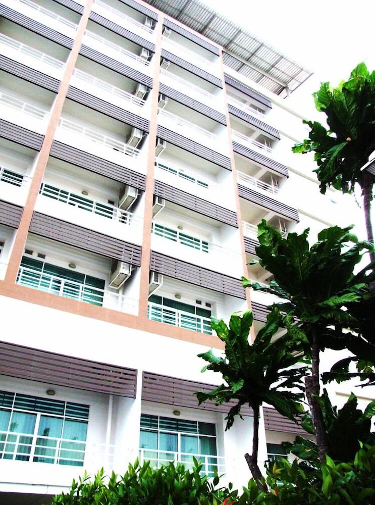 Ampo Residence Phra Nakhon Si Ayutthaya Exteriör bild