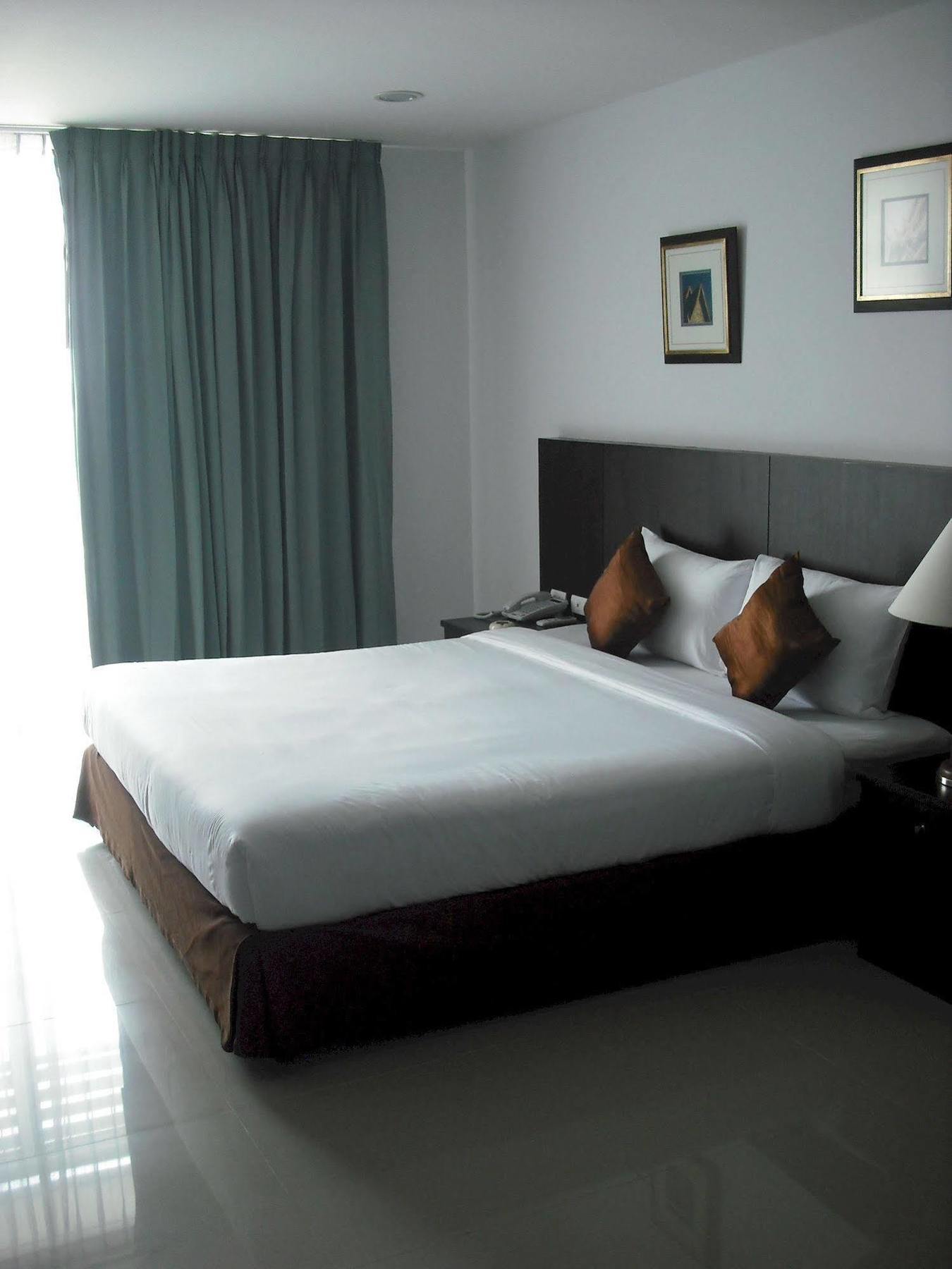 Ampo Residence Phra Nakhon Si Ayutthaya Exteriör bild